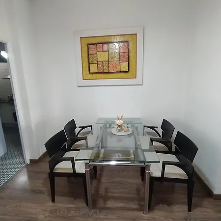 Luminoso * La Marina De Apartamento