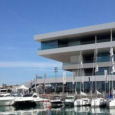 Luminoso * La Marina De Appartamento *